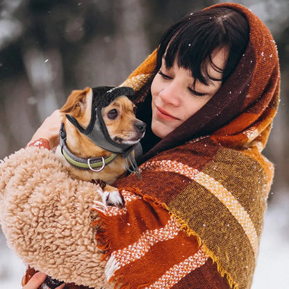 Gorro de Invierno para Perro con person en brazos